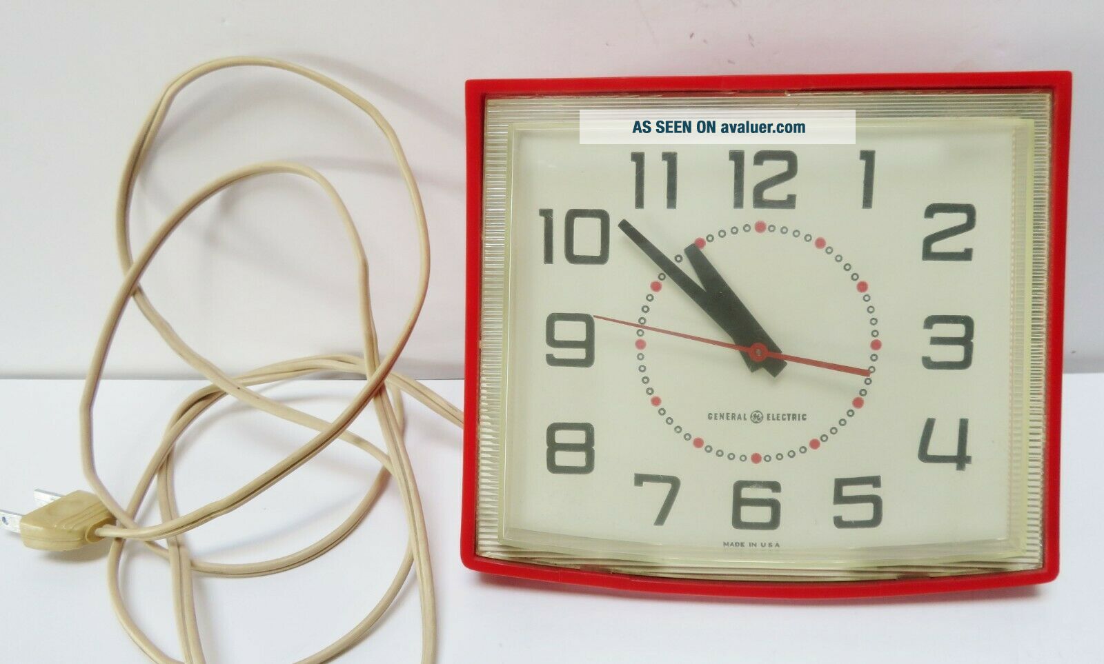 Vintage General Electric Red Kitchen Wall Clock | #7520070