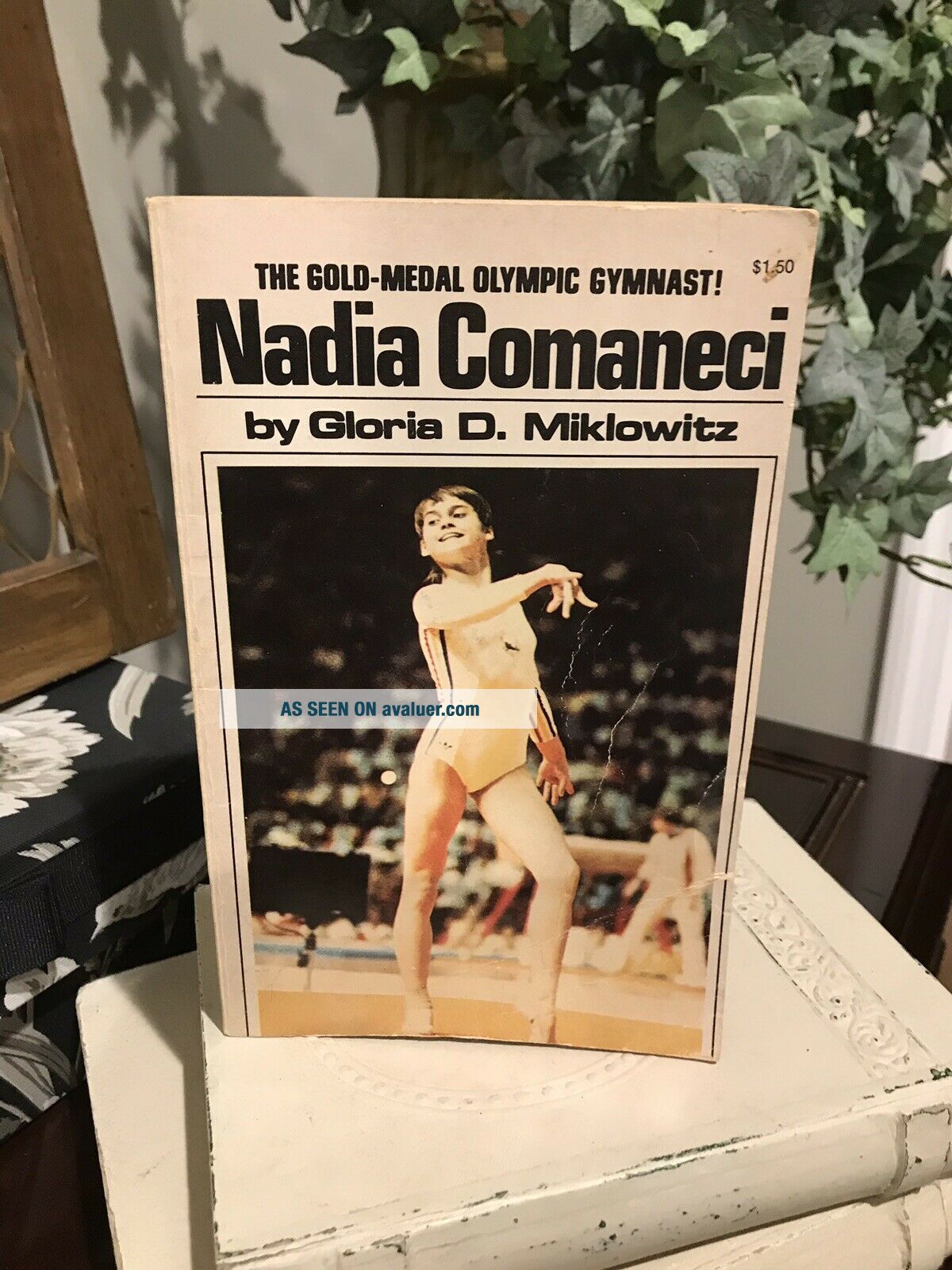NADIA COMANECI Gloria Miklowitz Vintage Book 1977 Pictures Gymnastics ...