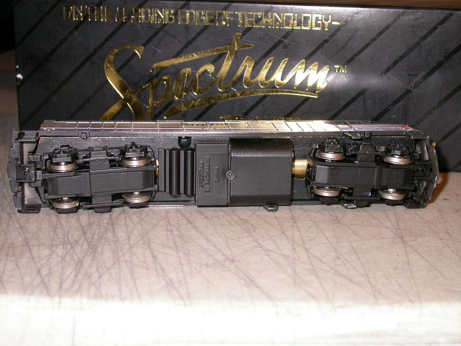 332 Train Engine Bachmann Spectrum HO 87020 EMD F40PH Amtrak Phase III 332 Diesel ...