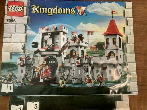 LEGO 7946 Kingdoms Lion King’s Castle Collector 100 Complete With ...