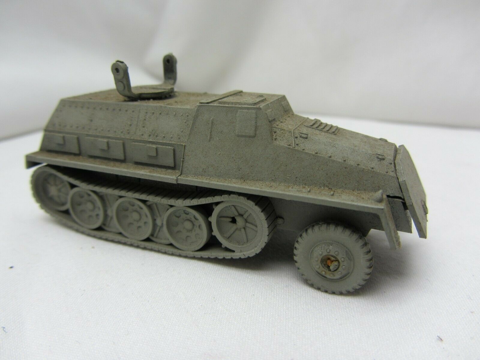 ROCO MINITANKS 131 German WWII SWS Halftrack Rocket Carrier No Rockets ...