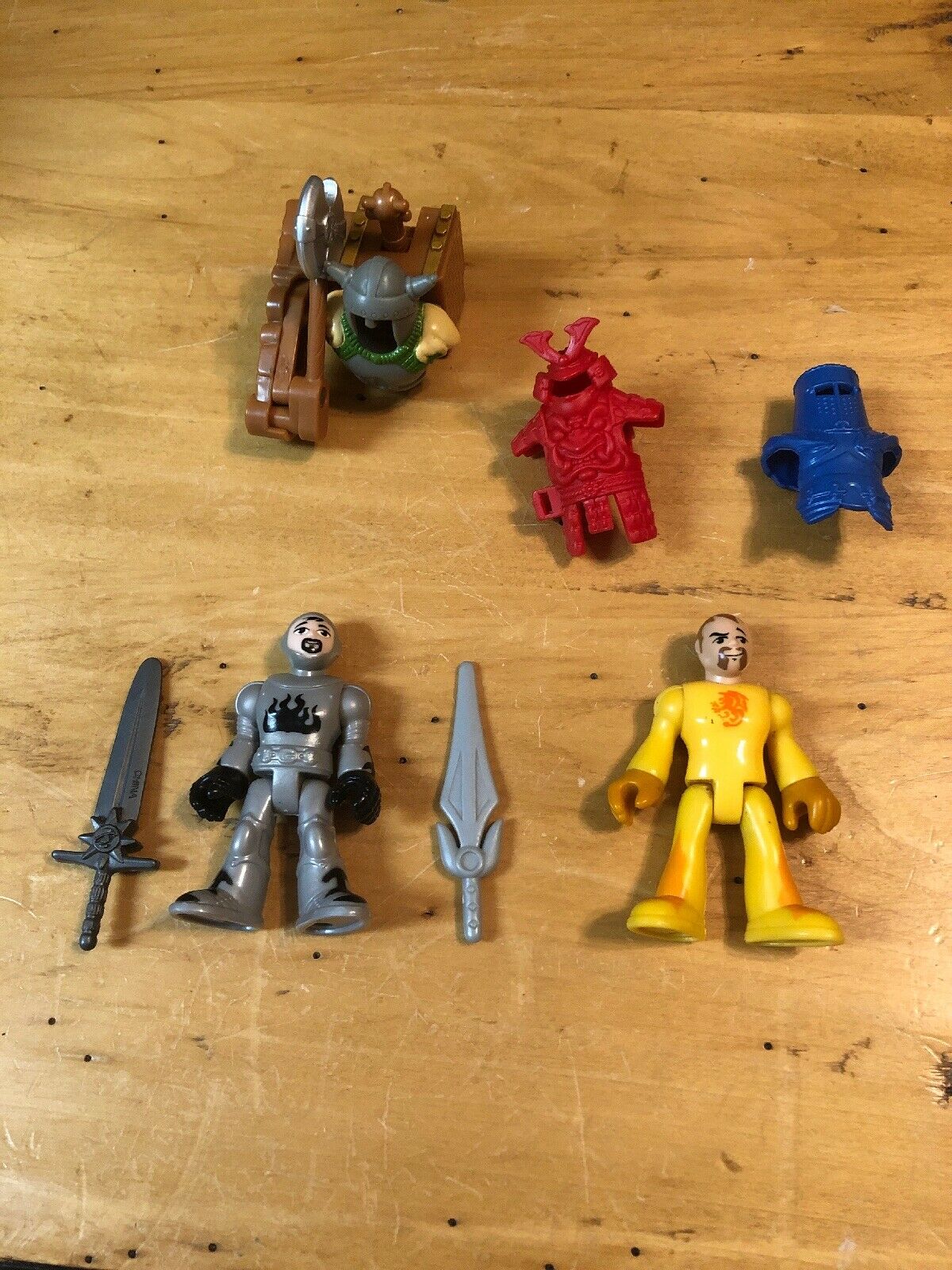 2 Imaginext Knight Action Figure Silver Armor Axe Projecting Head Gear ...