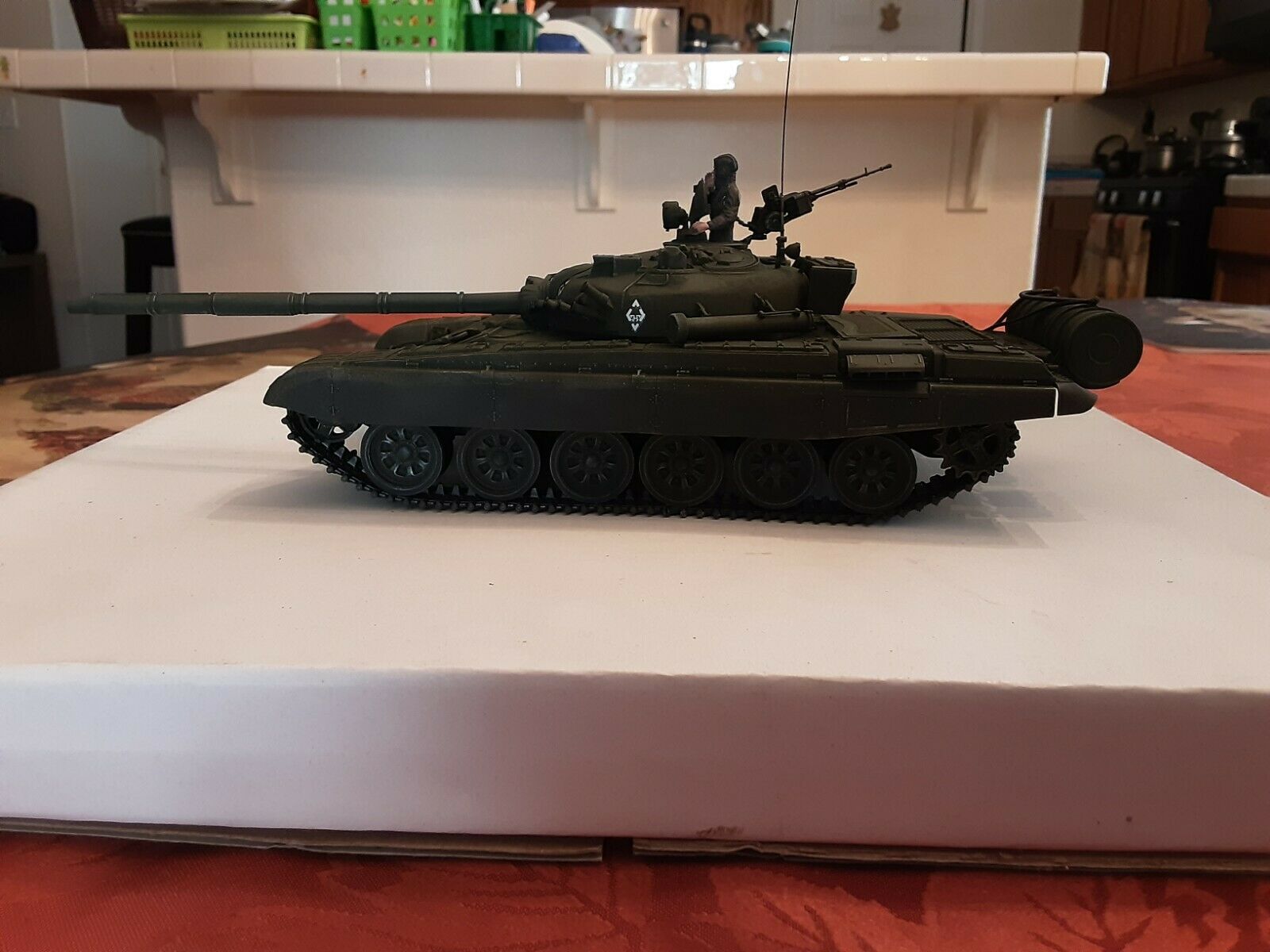 L Scale Color Built Plastic Model In 1/35th Scale Of A Soviet T - 72 | #21140773
