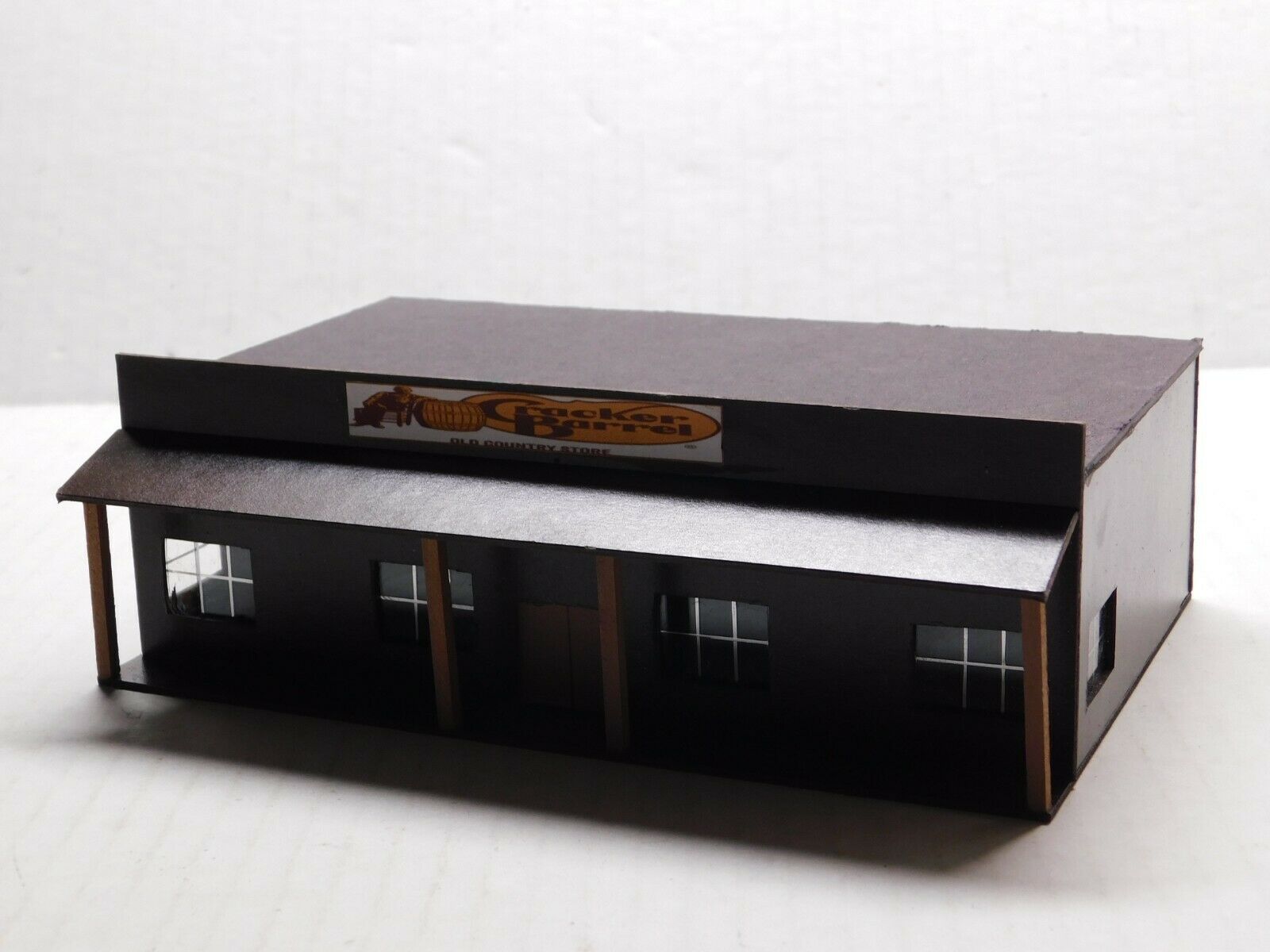 Model Train Resturant HO Scale - Custom Built Cracker Barrel Restaurant For Model Train ...