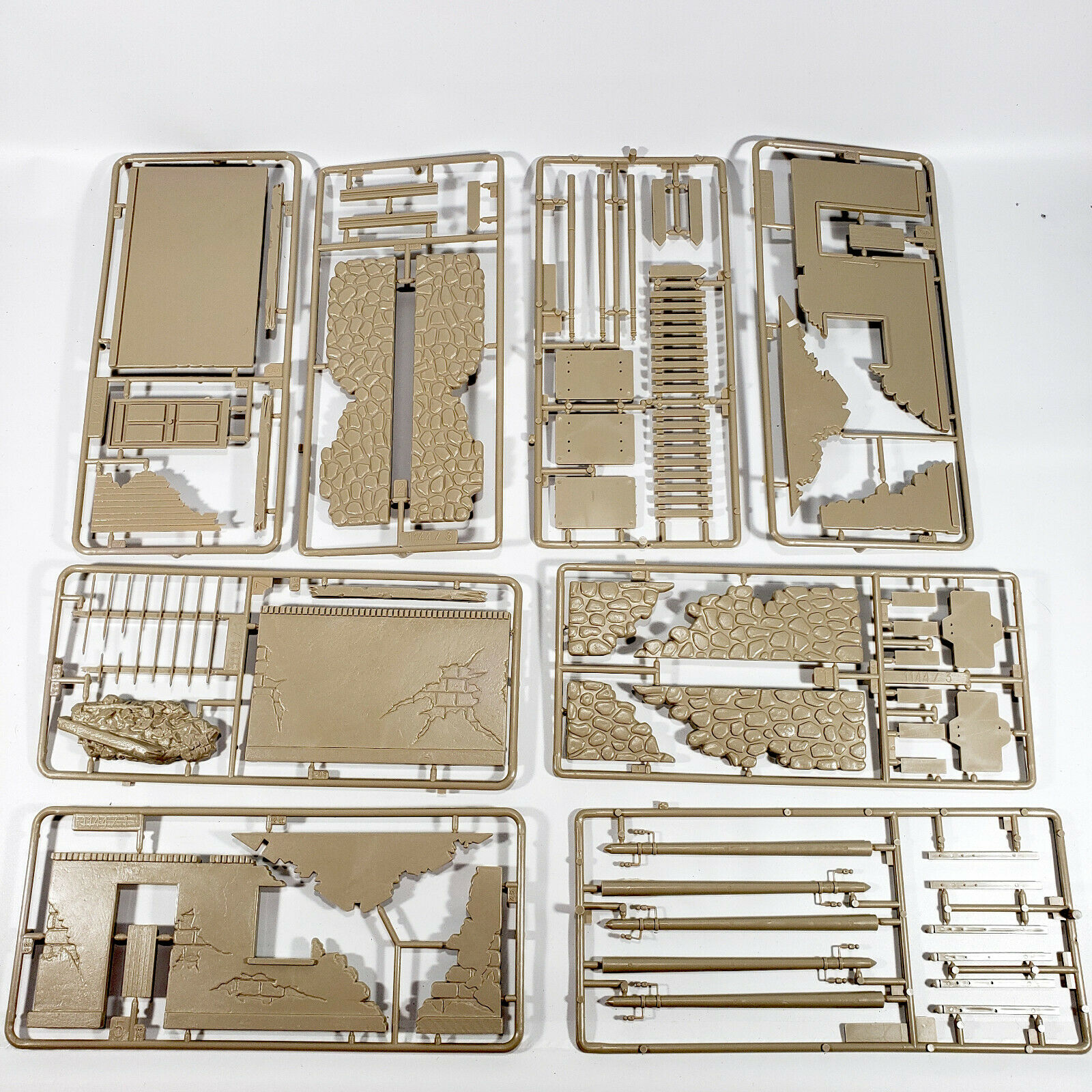 Maquette Heller/Humbrol CLICLAC #2039 - VBC 90 Titan Army Kit - Occasion Boîte - France