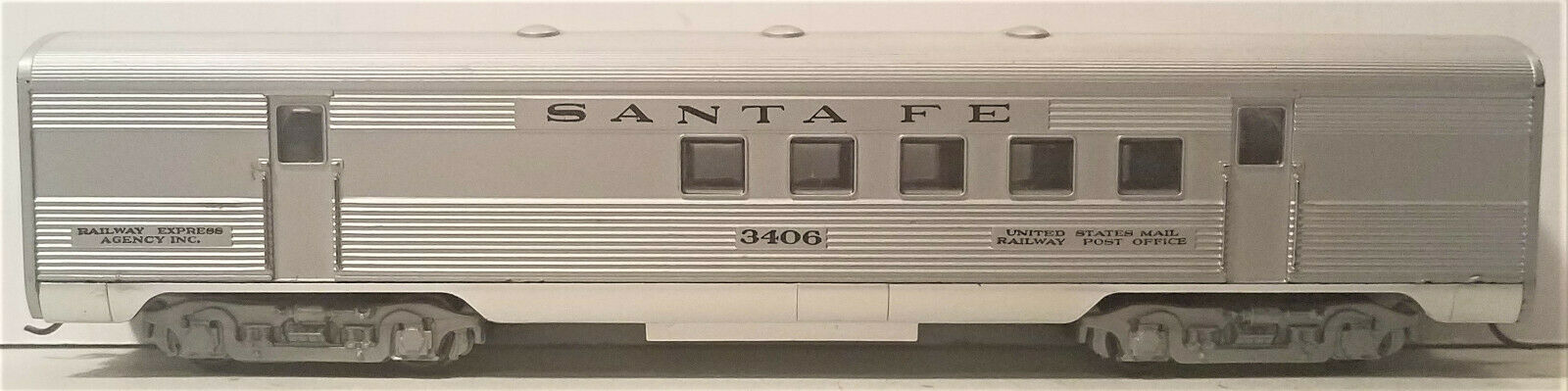 Athearn HO Scale Santa Fe 3406 Streamlined RPO Passenger Car REA Mail ...
